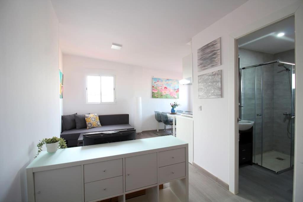 Suite Puerta Osario Con Terraza Sevilla Exteriör bild