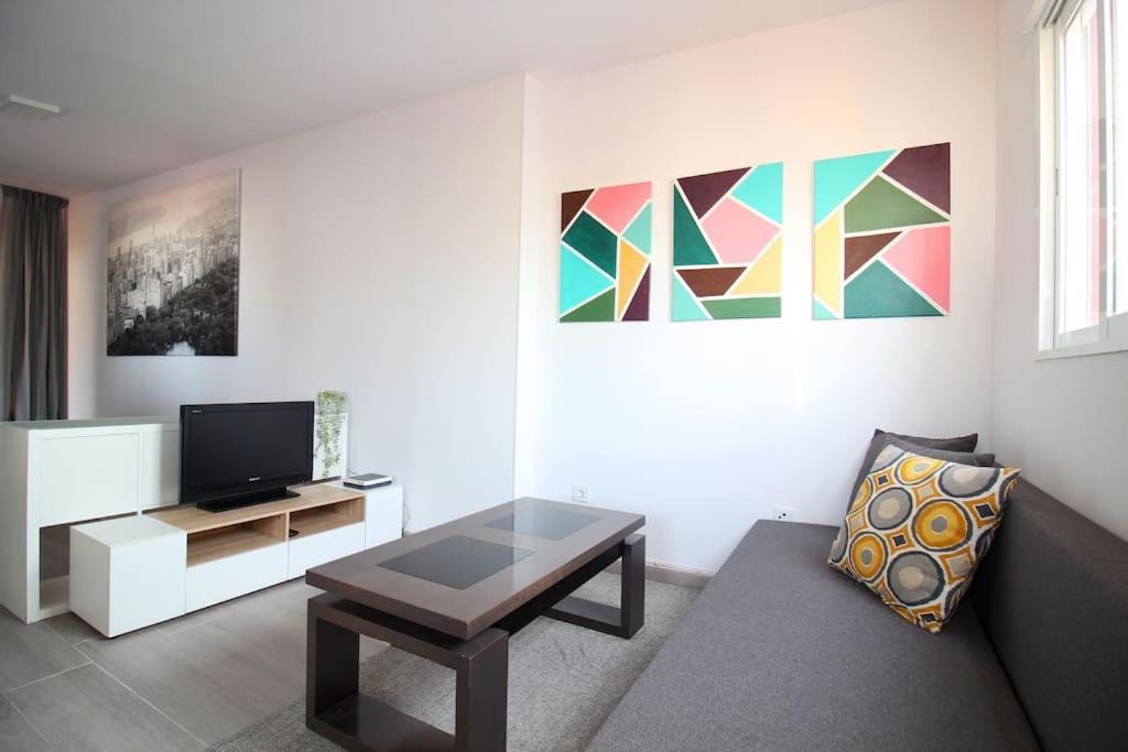 Suite Puerta Osario Con Terraza Sevilla Exteriör bild