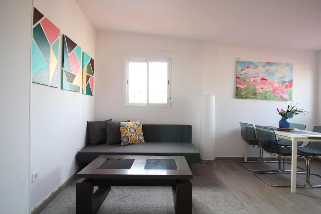 Suite Puerta Osario Con Terraza Sevilla Exteriör bild