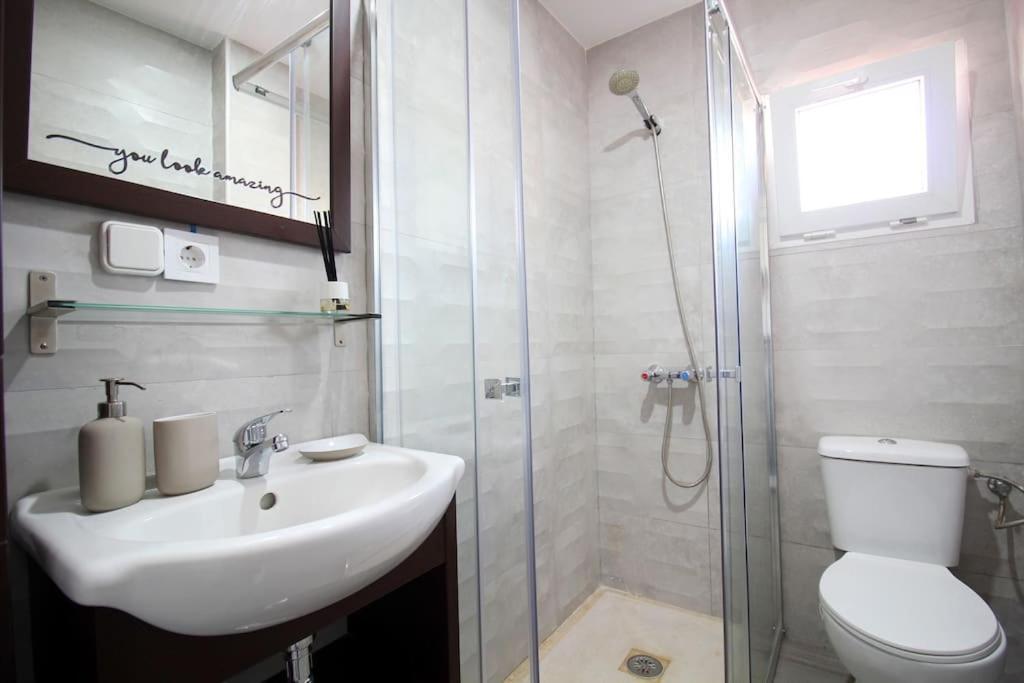 Suite Puerta Osario Con Terraza Sevilla Exteriör bild